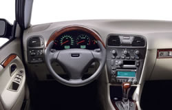 2004 Volvo  XC70 dashboard