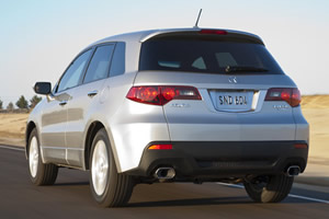 2012 Acura RDX body-colored tailgate spoiler